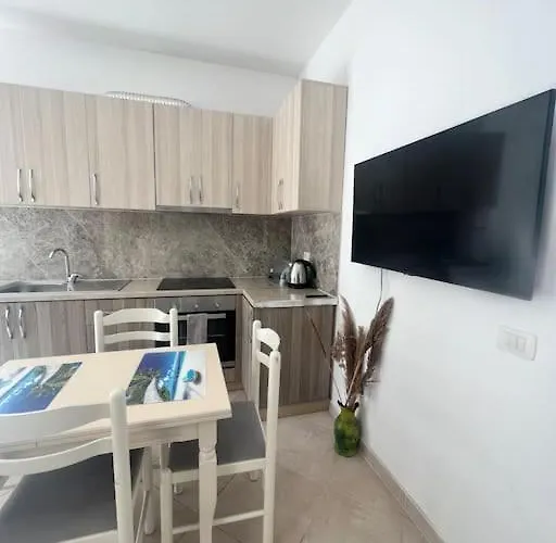 Sun & Sea Qerret 1 * Golem (Tirana)