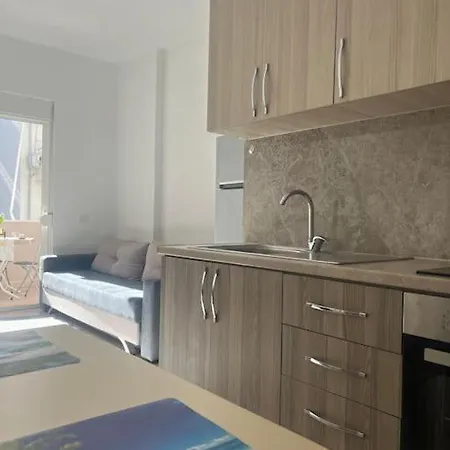 Apartment Sun & Sea Qerret 1 *