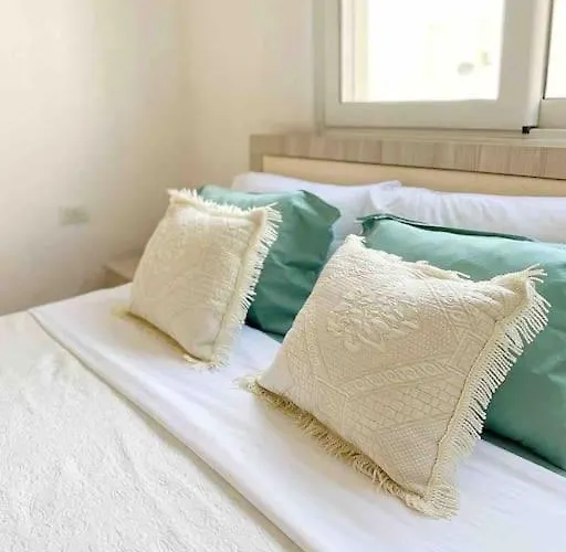 Sun & Sea Qerret 1 Apartment *