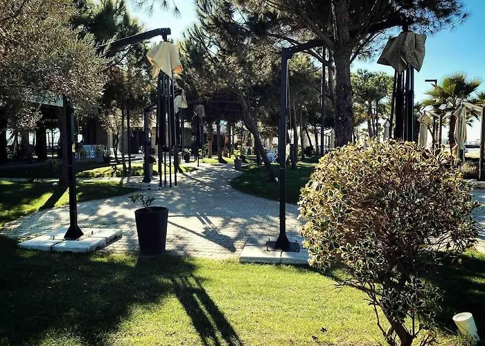 Sun & Sea Qerret 1 * Golem (Tirana)